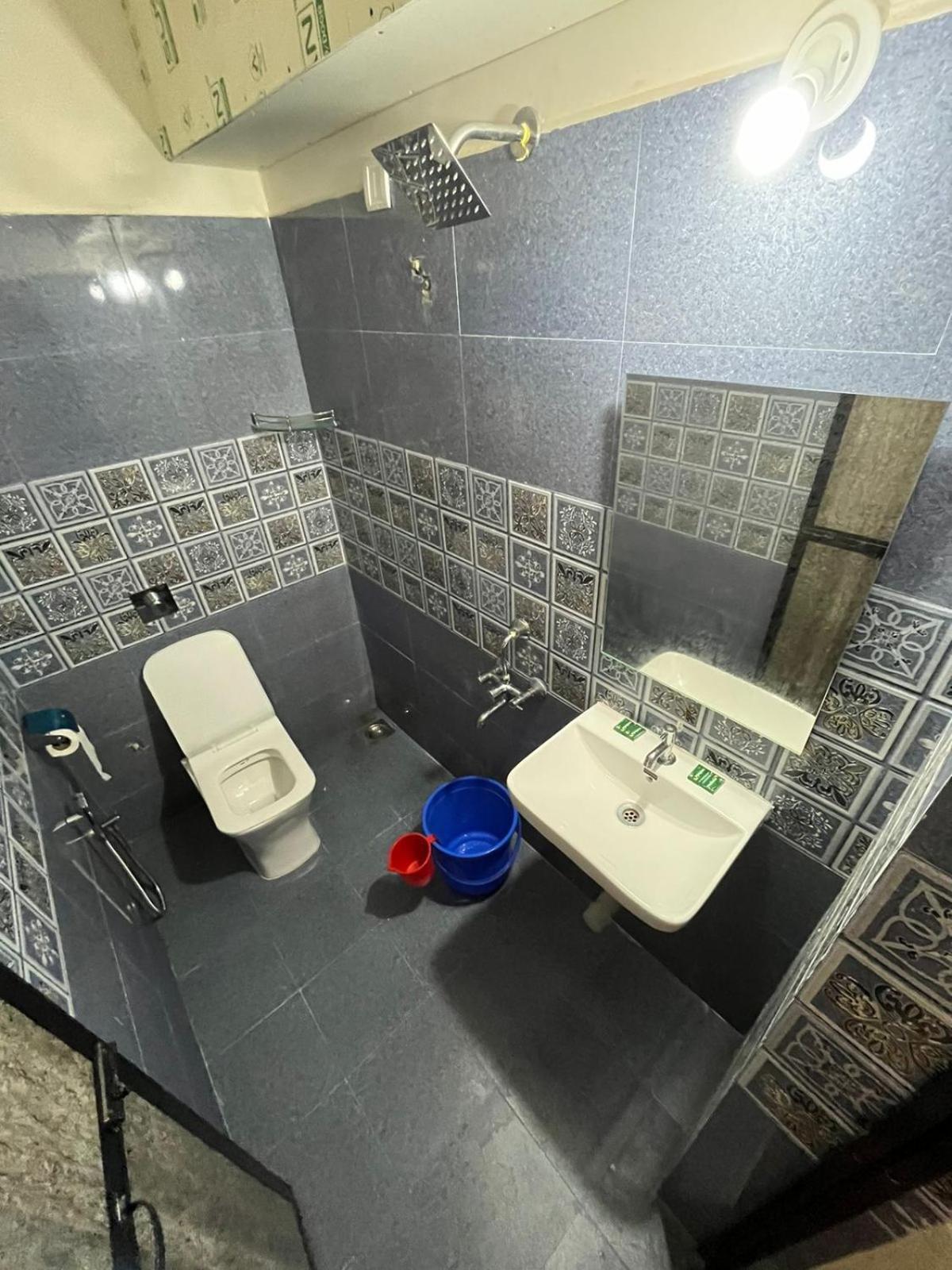 Hotel Saffron Бага Екстериор снимка