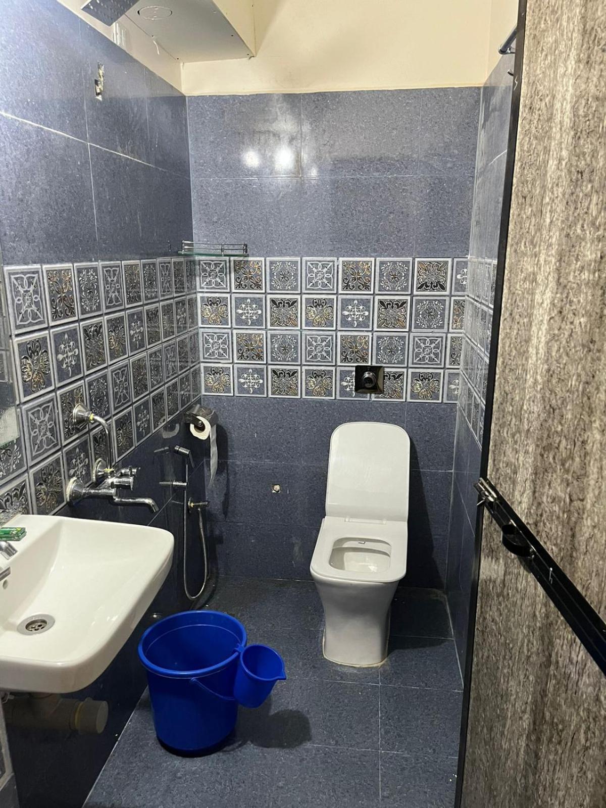 Hotel Saffron Бага Екстериор снимка